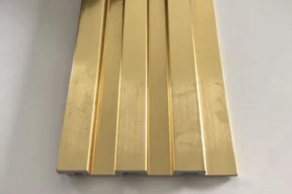 UNS S30400 Gold Hairline Stainless Steel Fluted Panel in uk